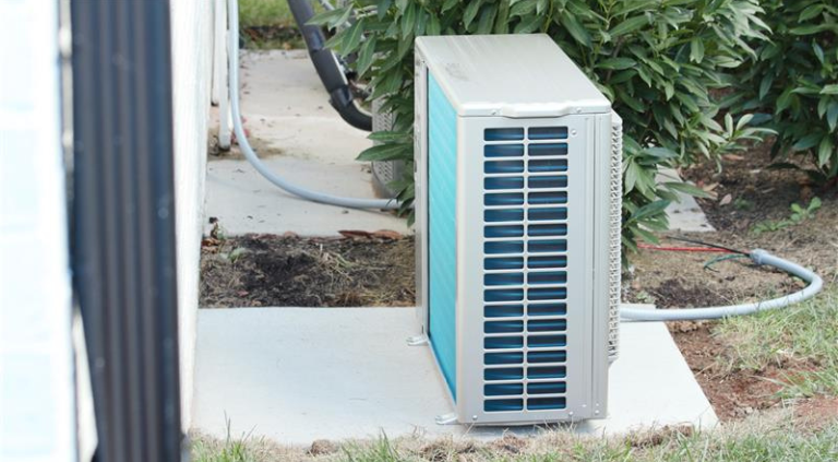 Split system outdoor component 